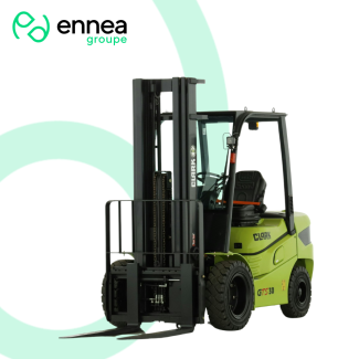 Chariot Élévateur d'occasion Clark GTS-30-D