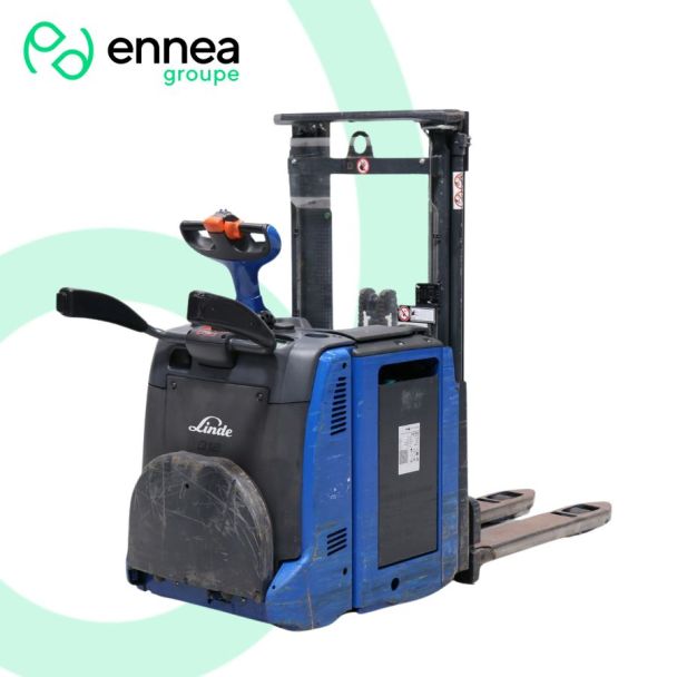 Gerbeur  d'occasion Linde D-12-AP (133)
